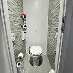 Aweshome - 3 Bedrooms And Free Parking * Debrecen
