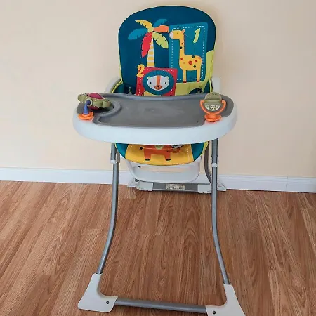 Aweshome - 3 Bedrooms And Free Parking