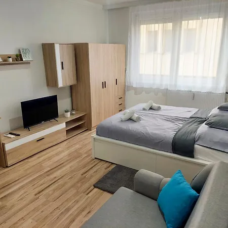 Apartamento Aweshome - 3 Bedrooms And Free Parking Debrecen