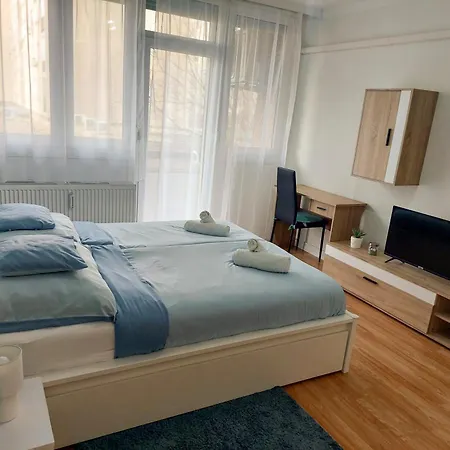 Aweshome - 3 Bedrooms And Free Parking شقة *