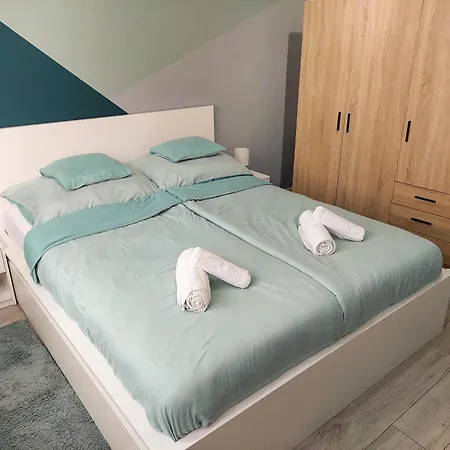 Aweshome - 3 Bedrooms And Free Parking 아파트 데브레첸