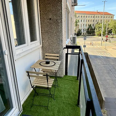 Lejlighed Aweshome - Center, 3 Bedrooms, Free Parking, Shopping Malls Debrecen