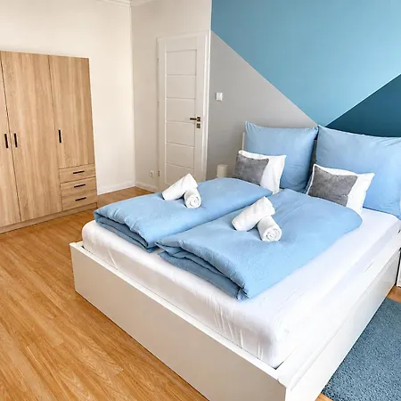 Apartamento Aweshome - Center, 3 Bedrooms, Free Parking, Shopping Malls *