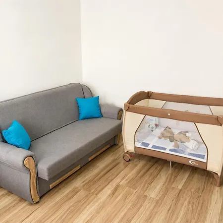 Aweshome - Center, 3 Bedrooms, Free Parking, Shopping Malls
