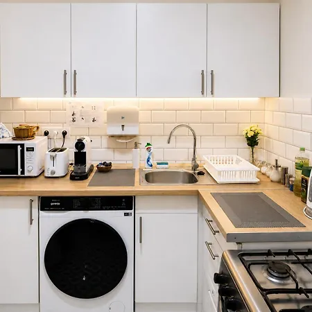 Aweshome City Apartment - City Center, 3 Bedrooms, Free Parking, Shopping Malls Apartmán Debrecín