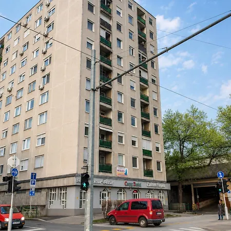 Aweshome - Center, 3 Bedrooms, Free Parking, Shopping Malls Lejlighed